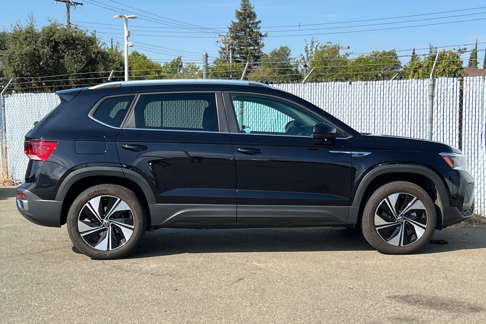 2024 Volkswagen Taos SE