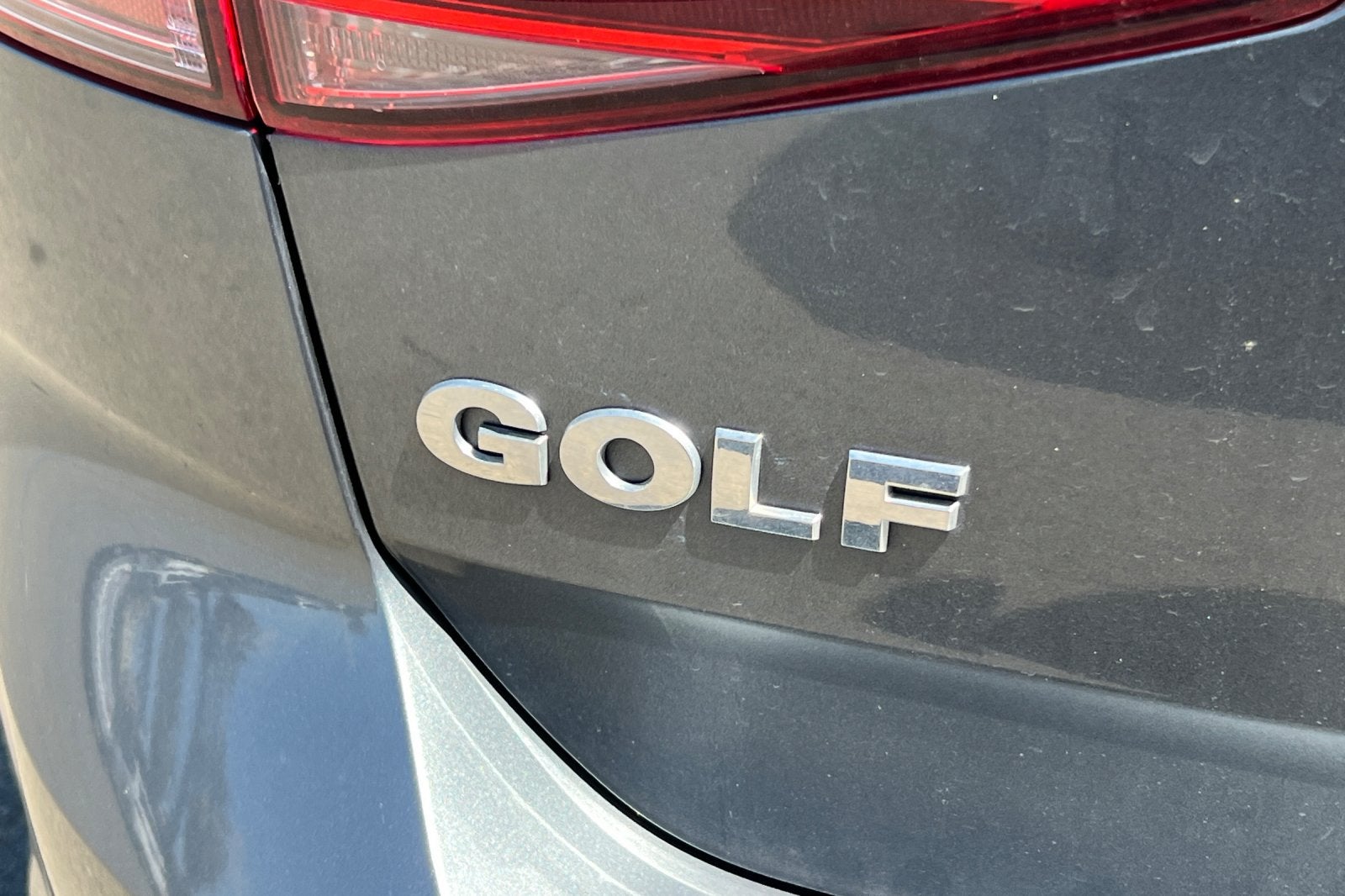 2017 Volkswagen Golf Wolfsburg Edition