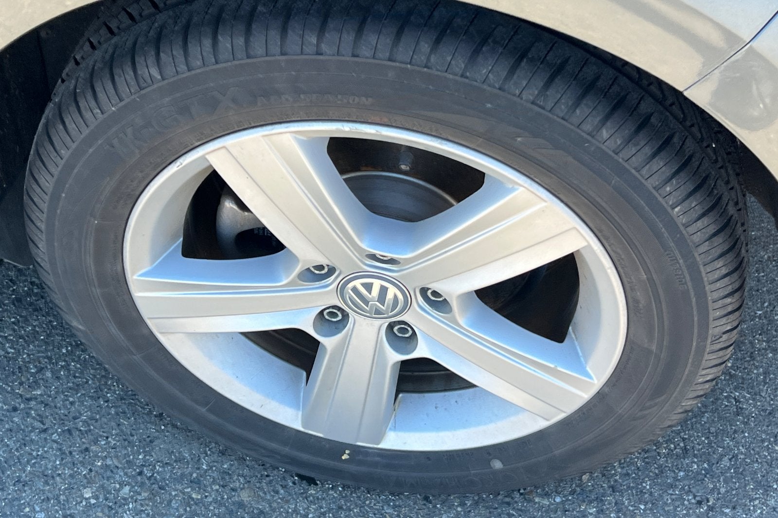 2017 Volkswagen Golf Wolfsburg Edition