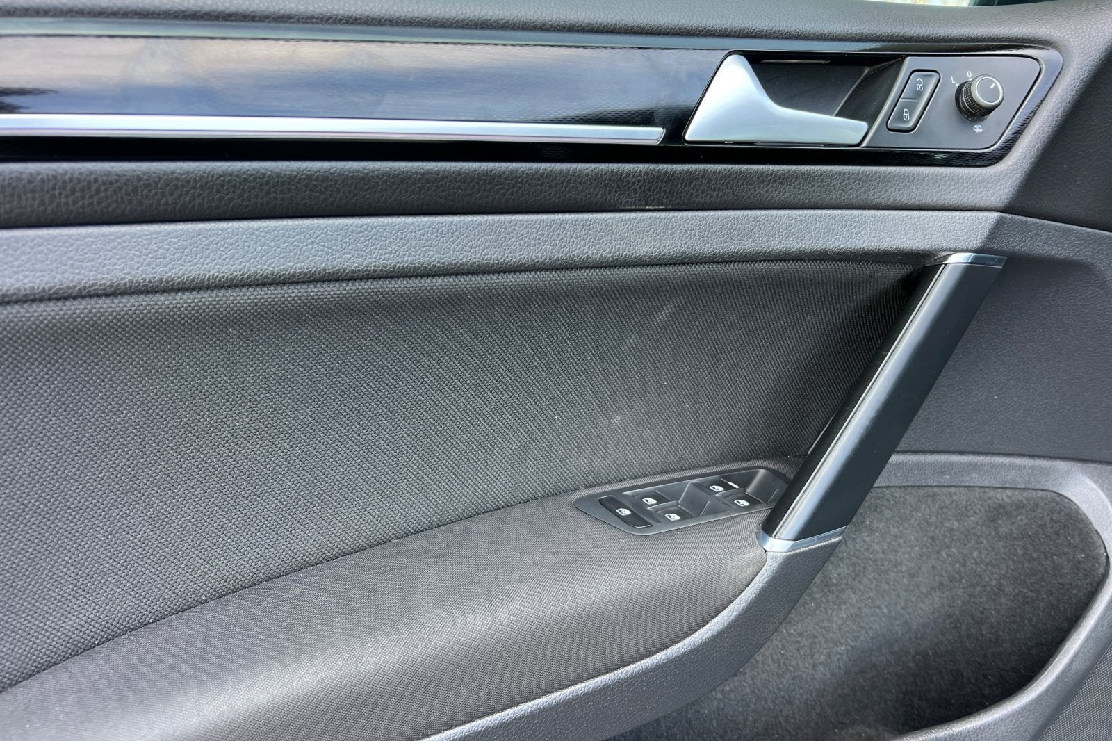 2017 Volkswagen Golf GTI Sport