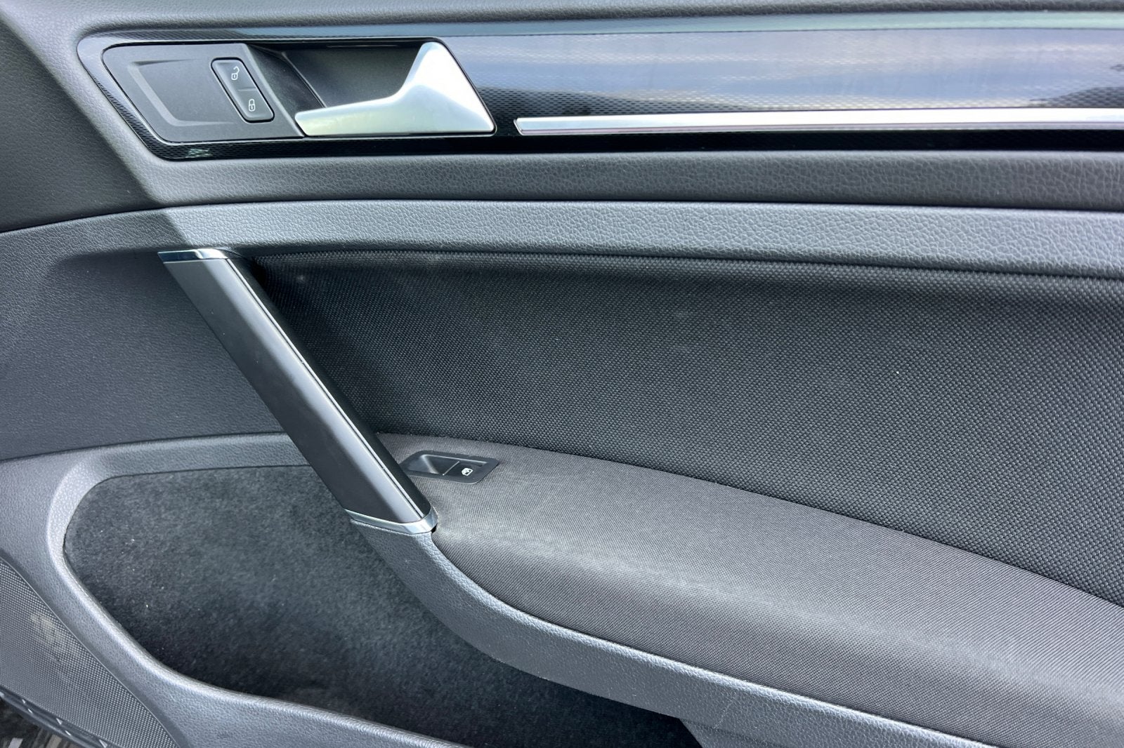 2017 Volkswagen Golf GTI Sport