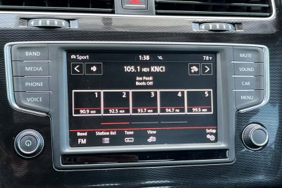 2017 Volkswagen Golf GTI Sport