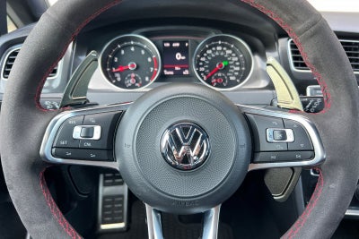 2017 Volkswagen Golf GTI Sport