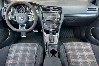 2017 Volkswagen Golf GTI Sport