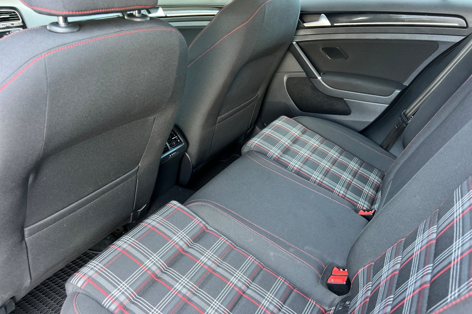 2017 Volkswagen Golf GTI Sport