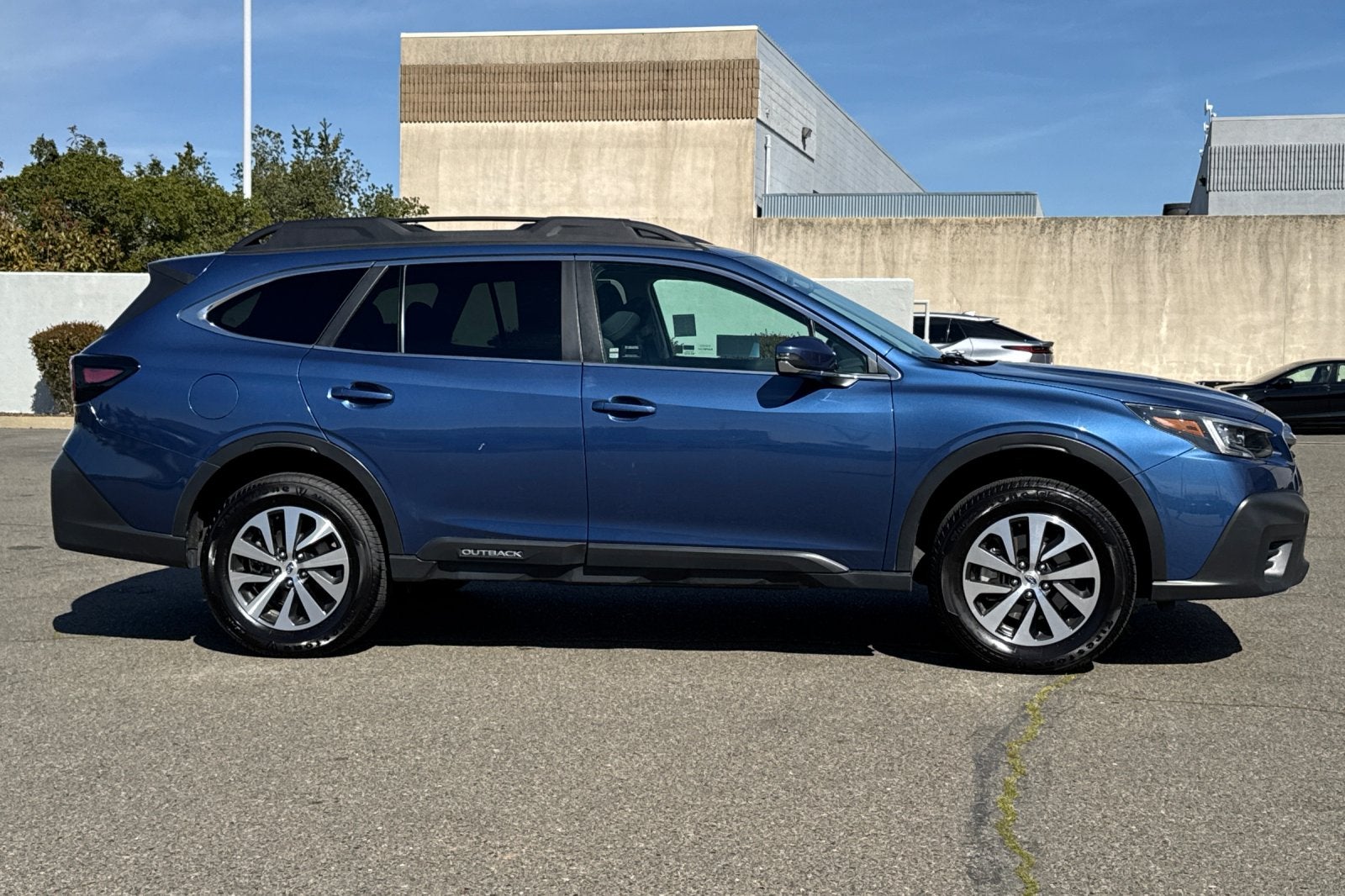 2022 Subaru Outback Premium