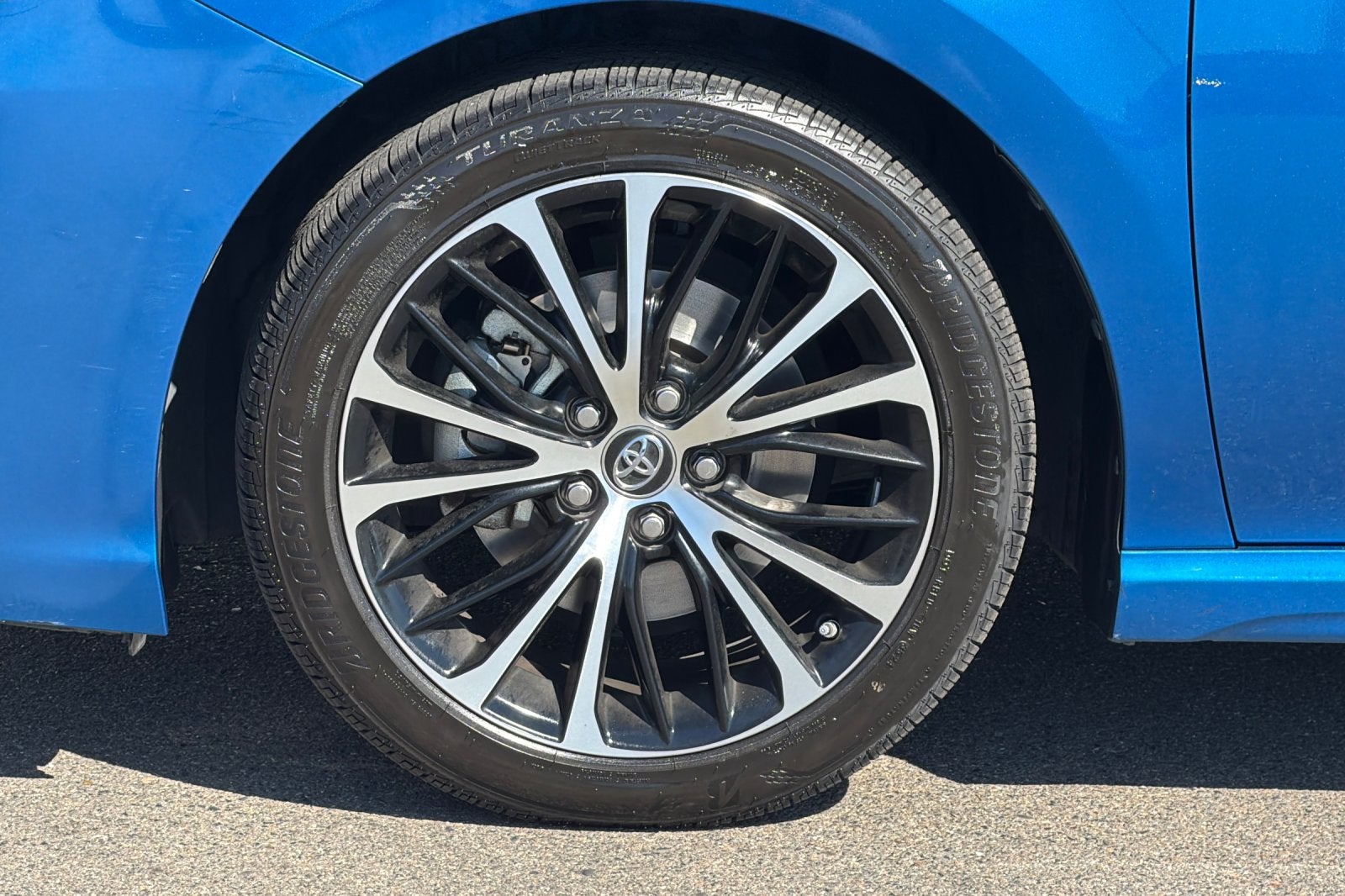 2019 Toyota Camry SE