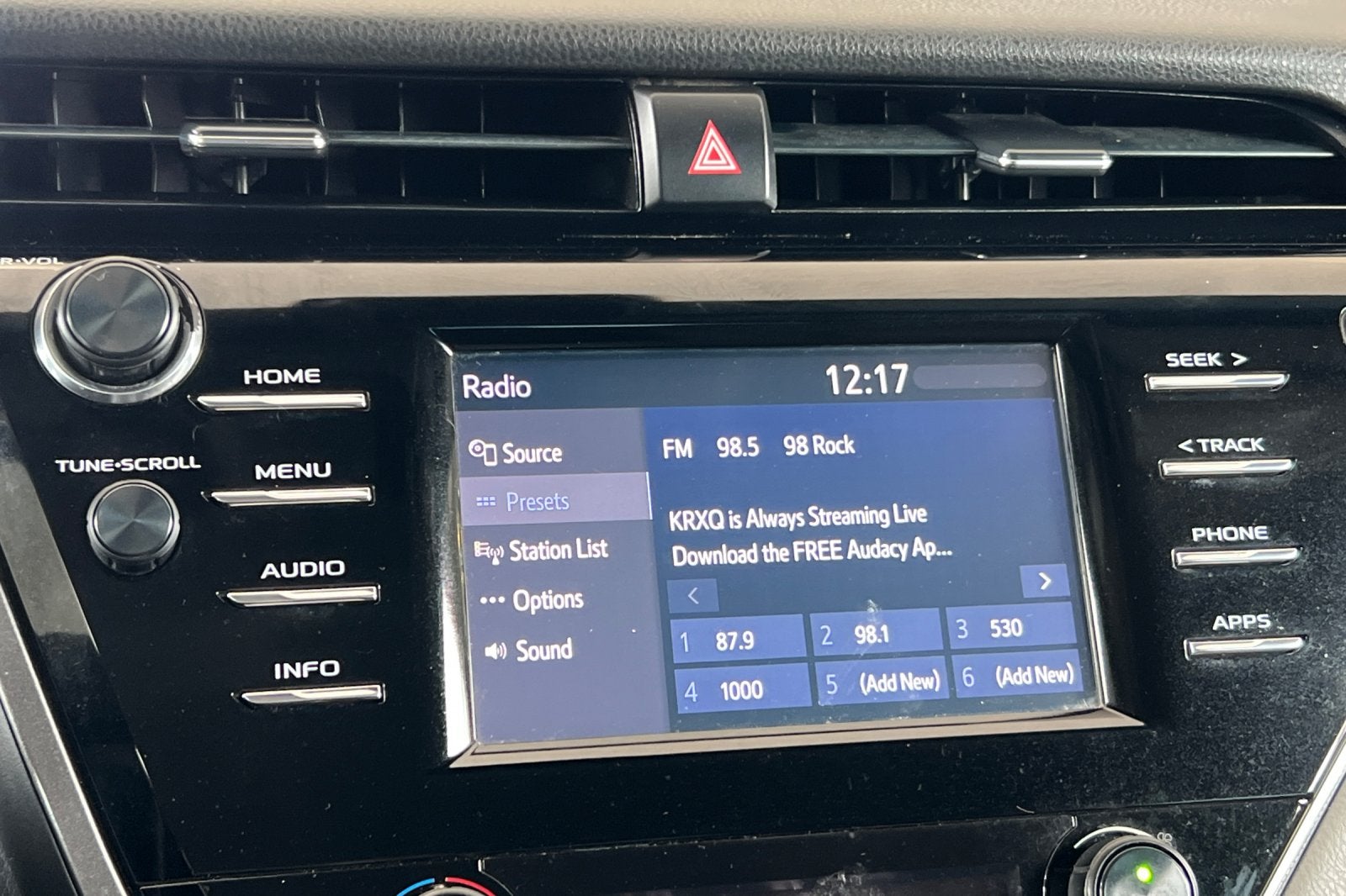 2018 Toyota Camry SE
