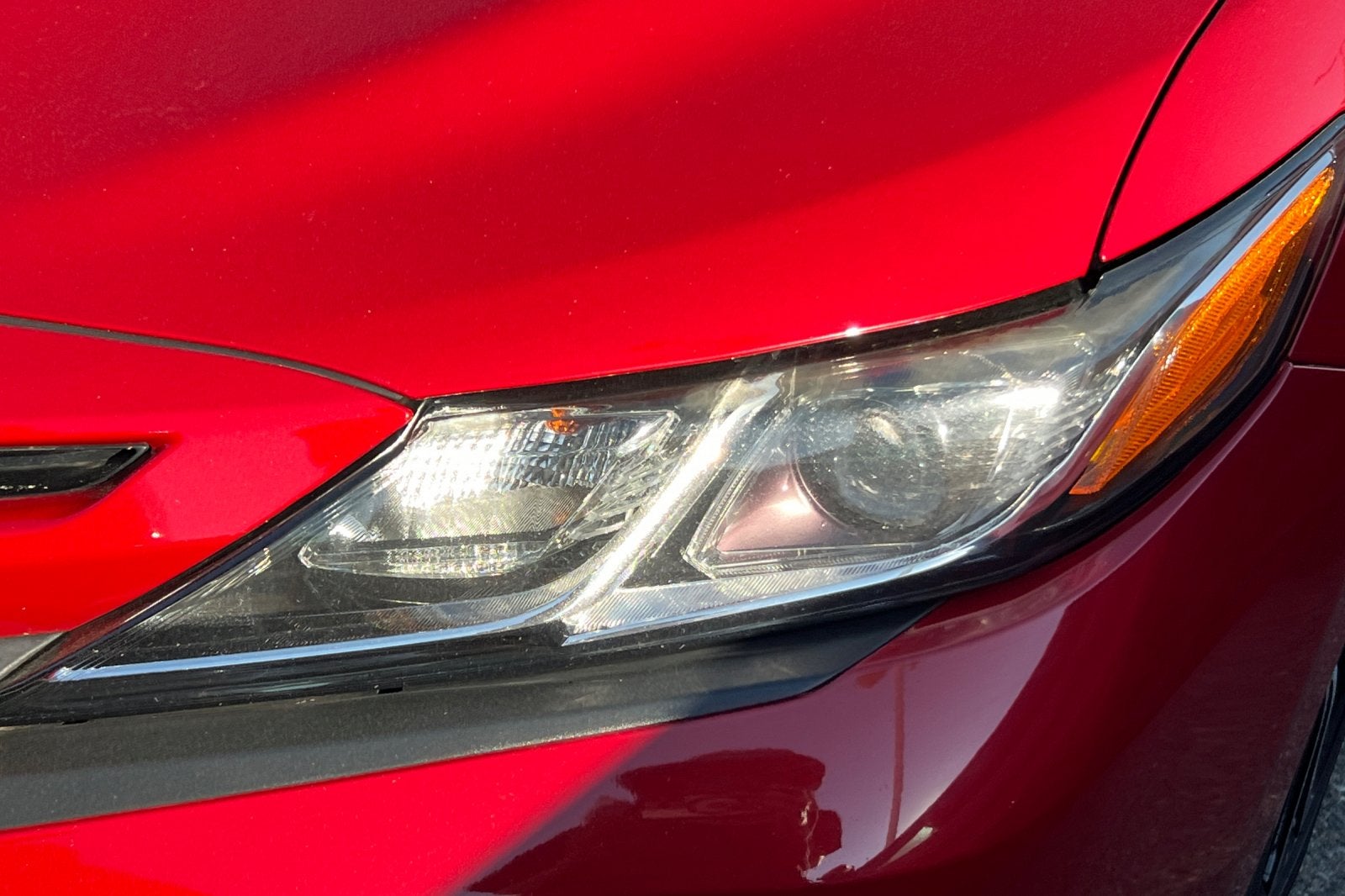 2019 Toyota Camry Hybrid SE