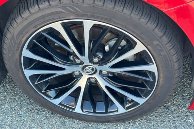 2019 Toyota Camry Hybrid SE