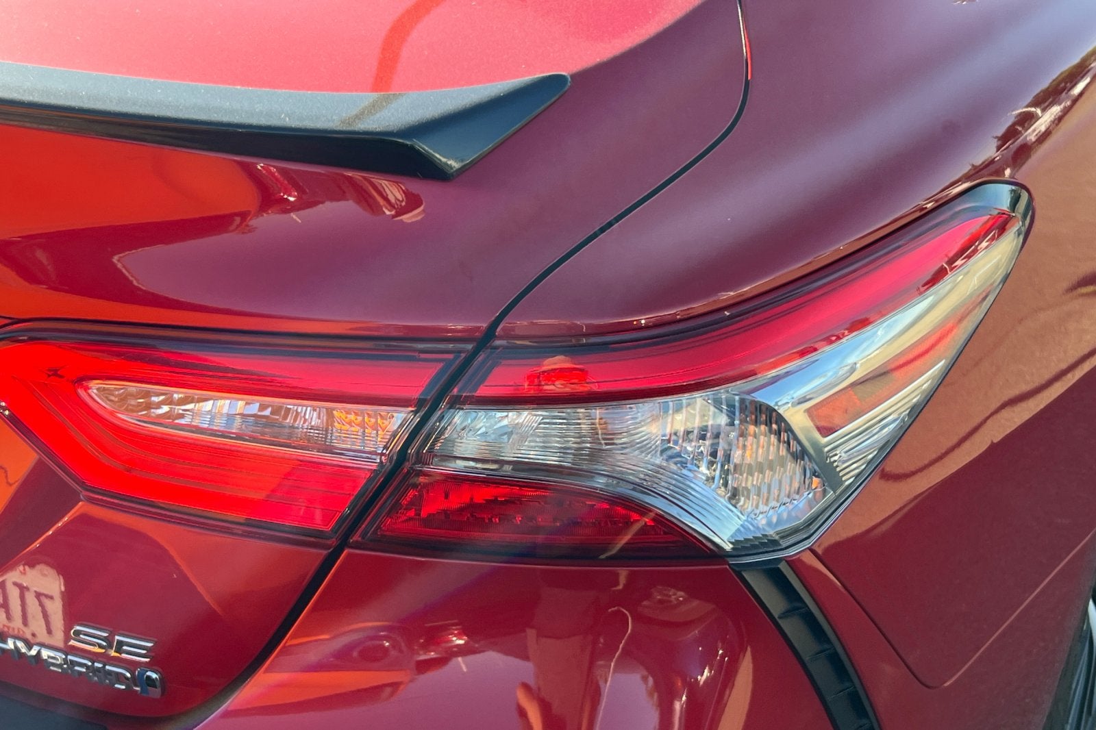 2019 Toyota Camry Hybrid SE