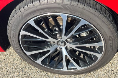 2019 Toyota Camry Hybrid SE