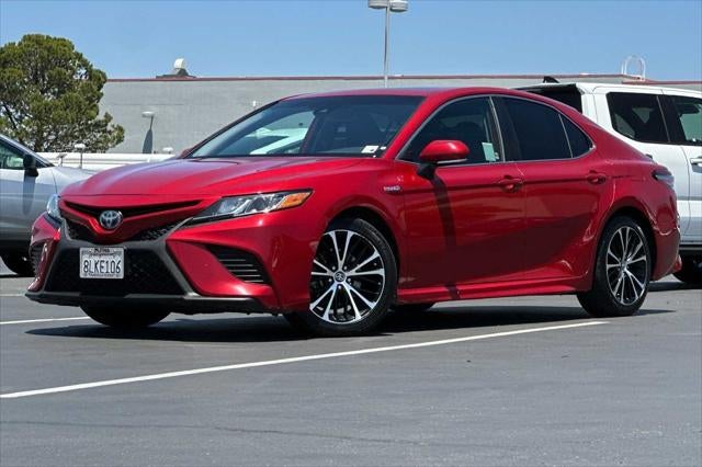 2019 Toyota Camry Hybrid SE