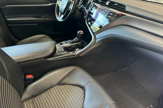 2019 Toyota Camry Hybrid SE