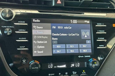 2019 Toyota Camry Hybrid SE