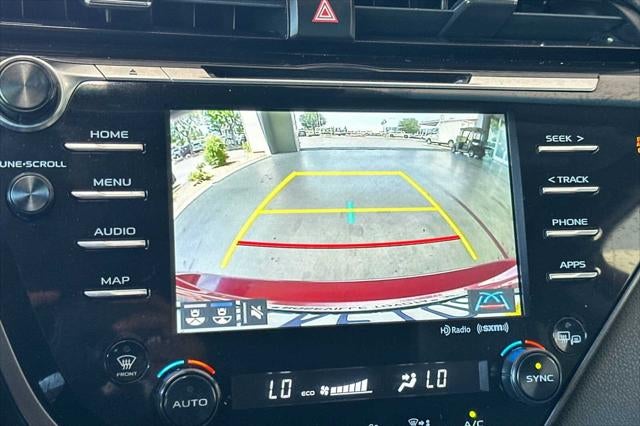 2019 Toyota Camry Hybrid SE