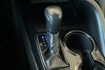 2019 Toyota Camry Hybrid SE