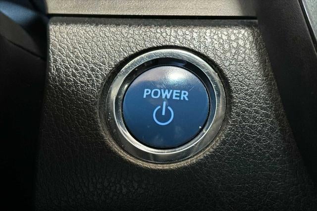 2019 Toyota Camry Hybrid SE