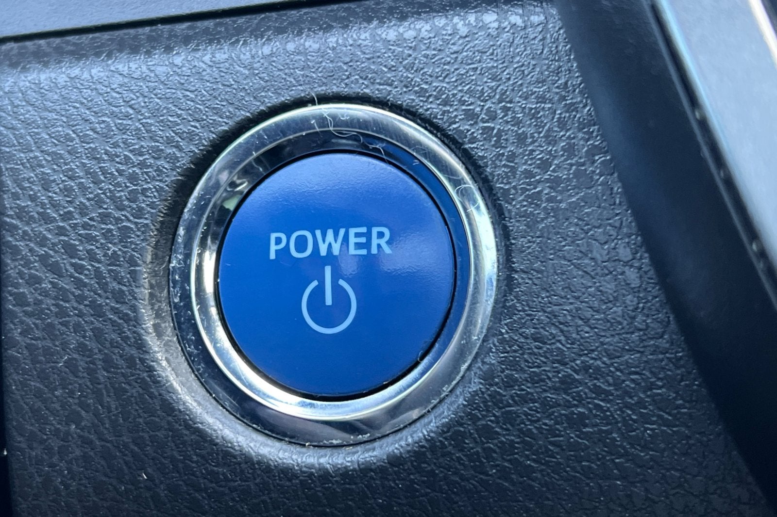2019 Toyota Camry Hybrid XLE