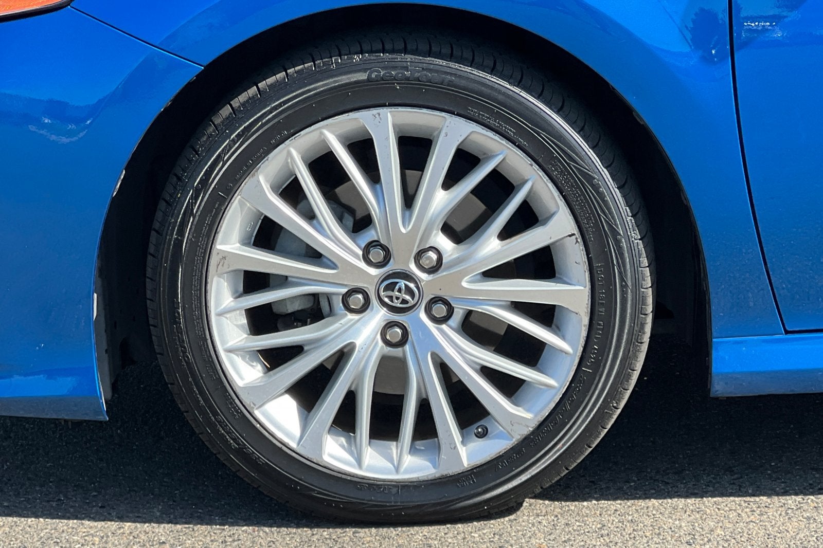 2019 Toyota Camry Hybrid XLE