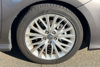 2018 Toyota Camry Hybrid XLE