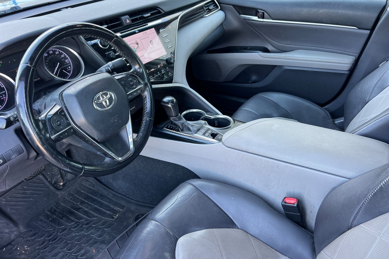 2018 Toyota Camry Hybrid XLE