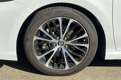 2019 Toyota Camry Hybrid SE