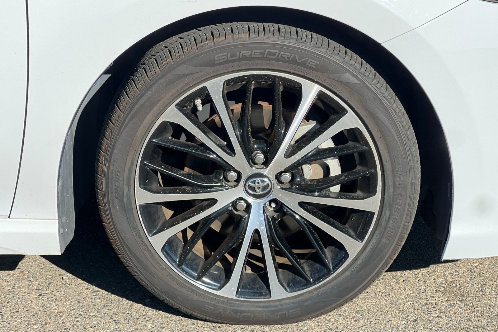 2019 Toyota Camry Hybrid SE