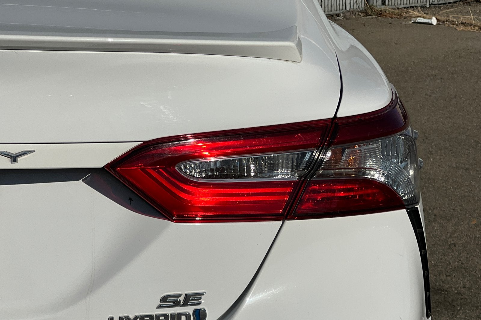 2019 Toyota Camry Hybrid SE