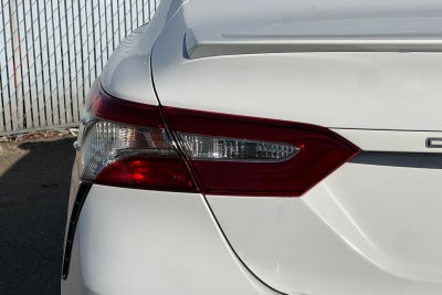 2019 Toyota Camry Hybrid SE