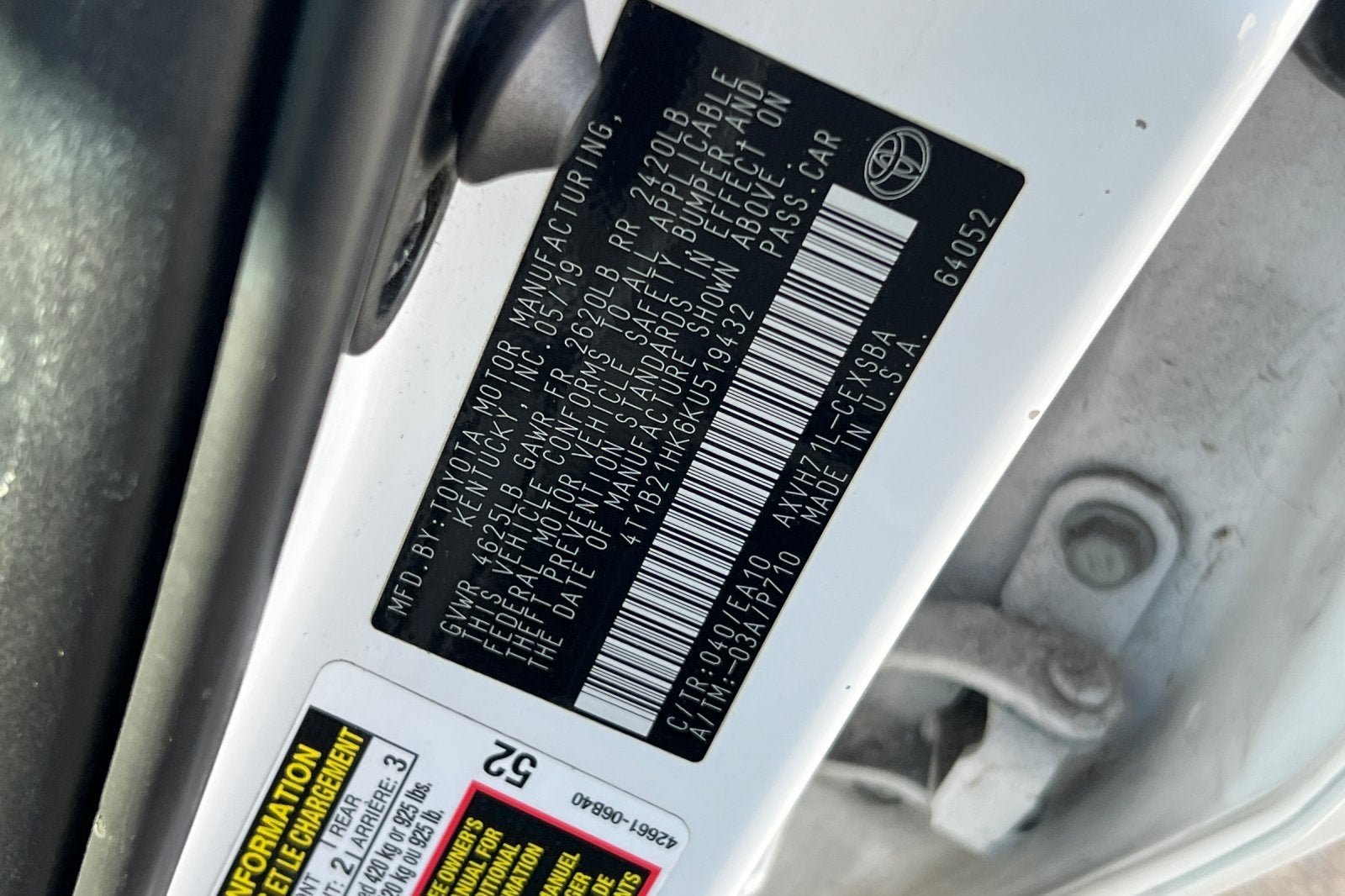 2019 Toyota Camry Hybrid SE