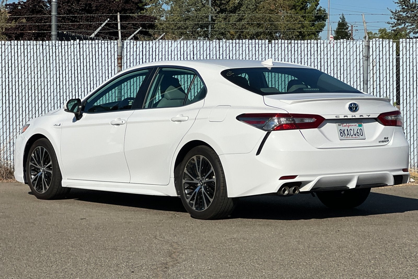 2019 Toyota Camry Hybrid SE