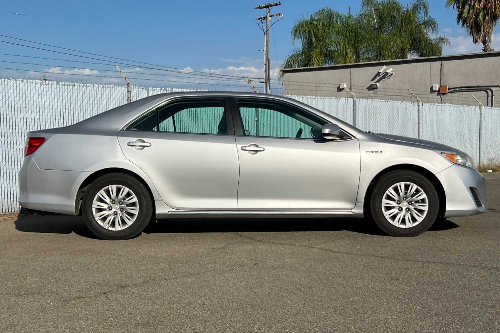 2013 Toyota Camry Hybrid LE