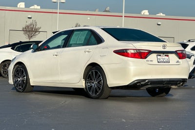 2016 Toyota Camry SE