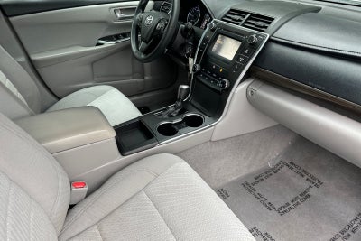 2017 Toyota Camry LE