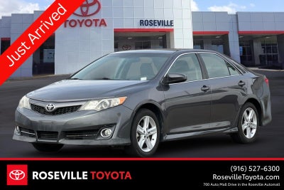 2014 Toyota Camry SE