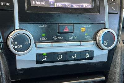 2014 Toyota Camry SE
