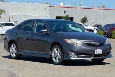 2014 Toyota Camry SE