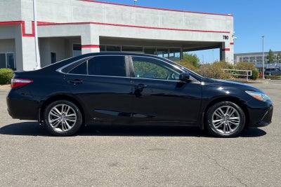2016 Toyota Camry SE
