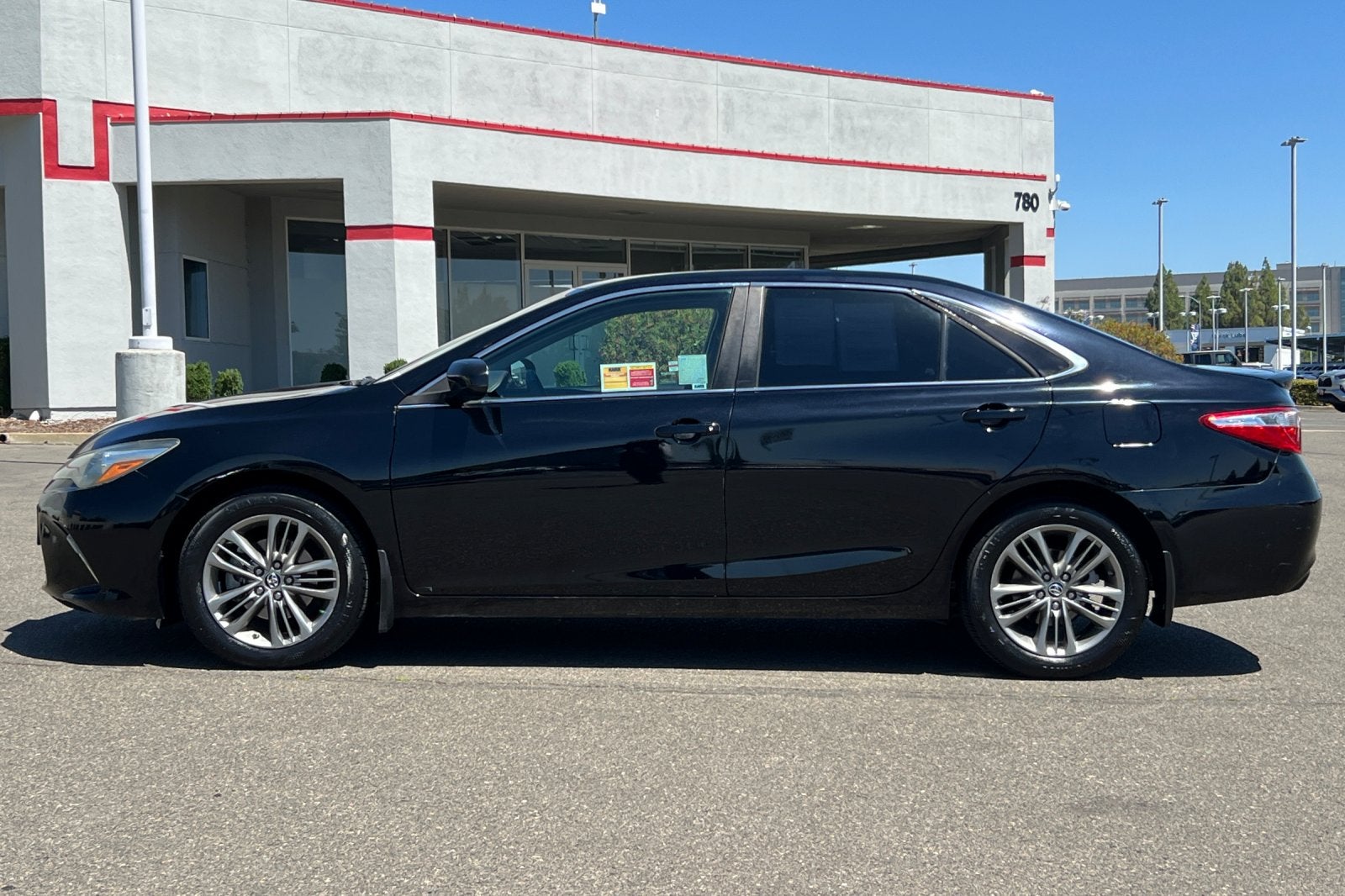 2016 Toyota Camry SE