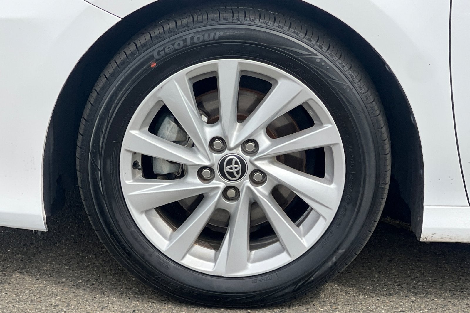 2024 Toyota Camry LE