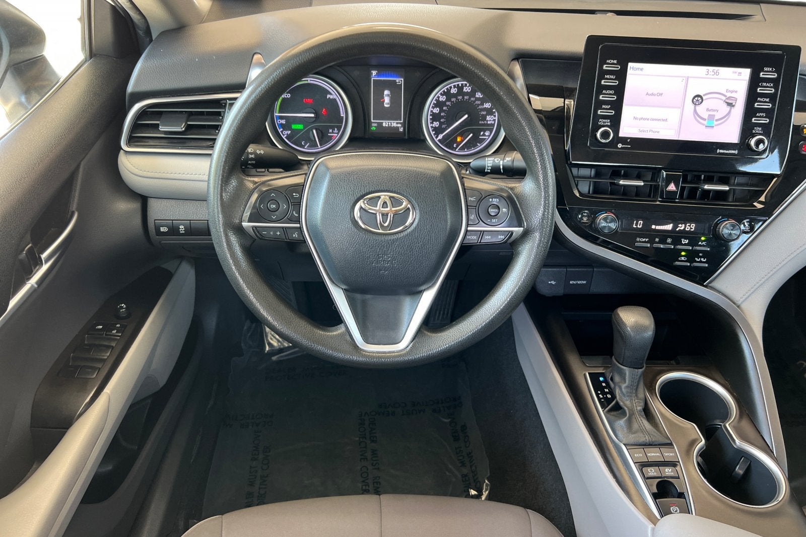 2022 Toyota Camry Hybrid LE