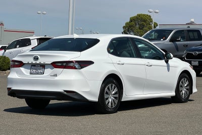 2022 Toyota Camry Hybrid LE