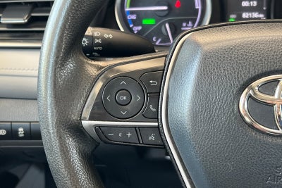 2022 Toyota Camry Hybrid LE