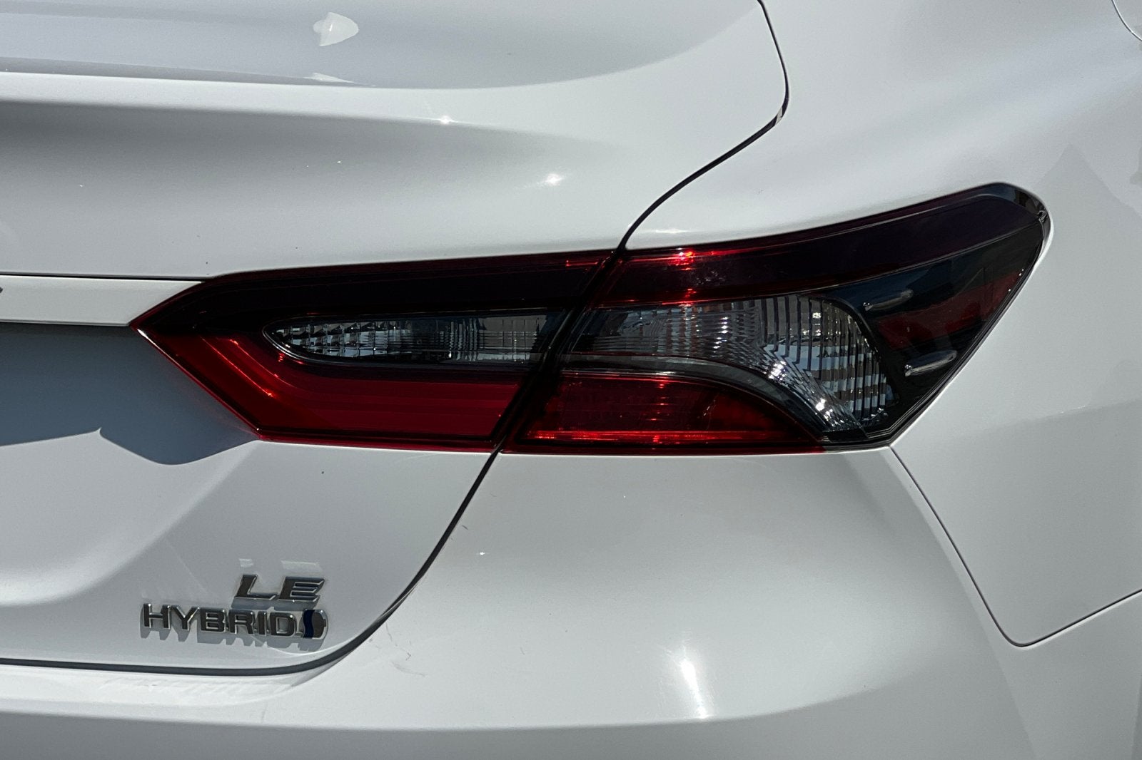 2022 Toyota Camry Hybrid LE