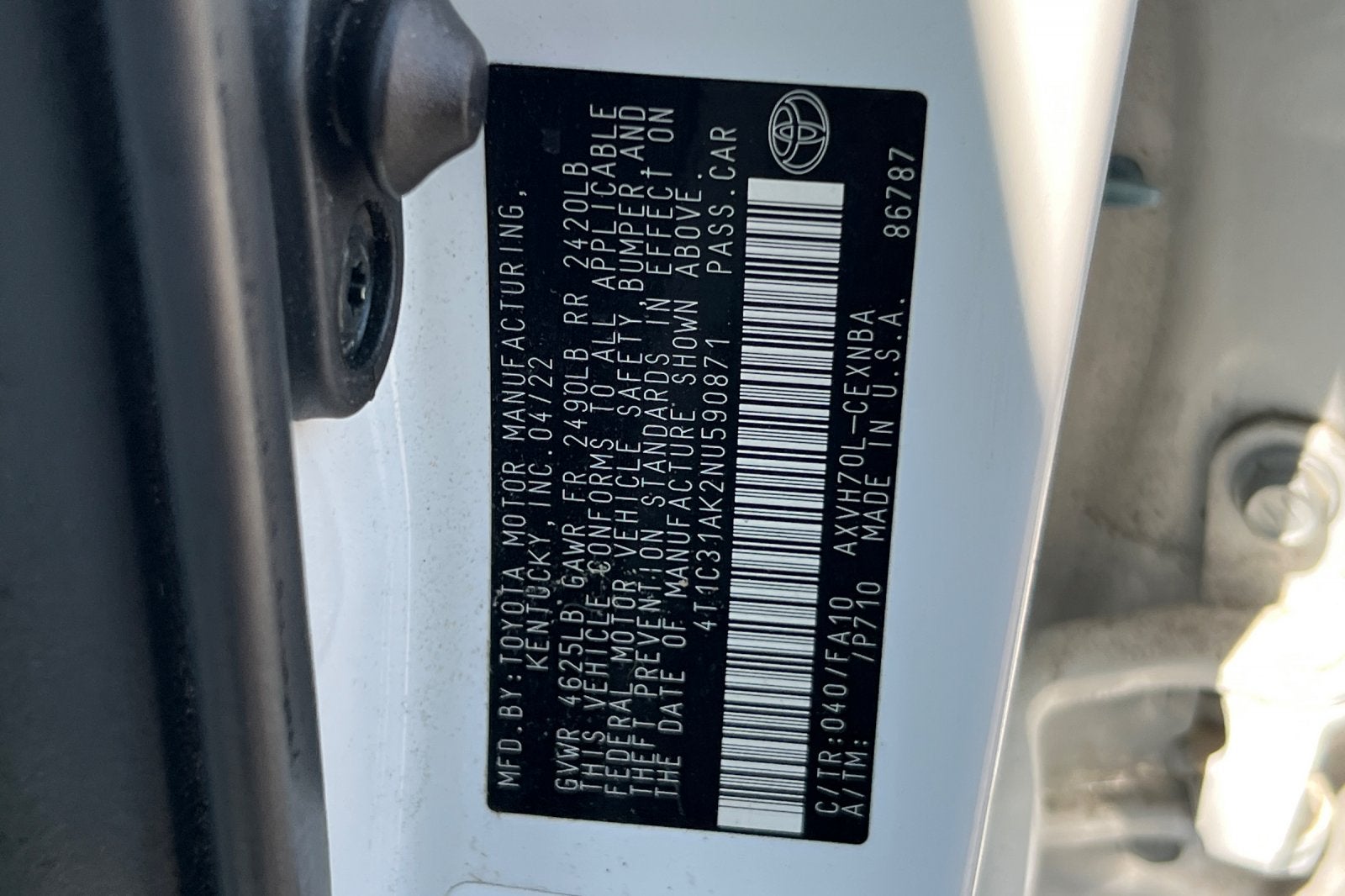2022 Toyota Camry Hybrid LE