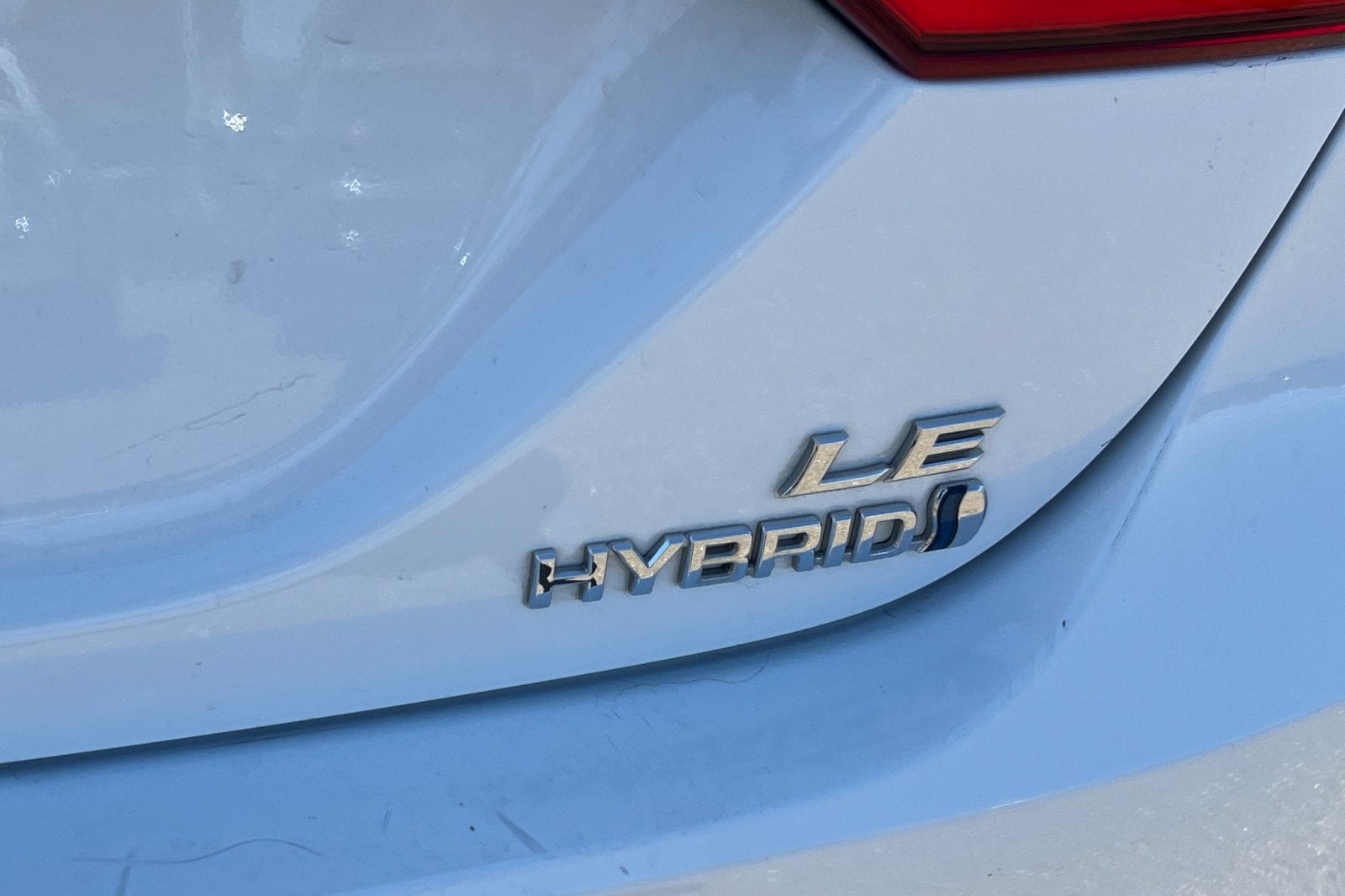 2022 Toyota Camry Hybrid LE