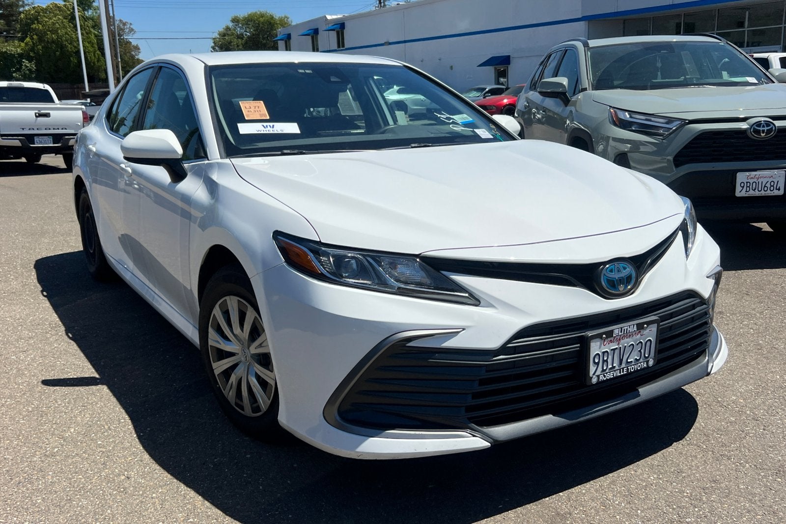 2022 Toyota Camry Hybrid LE
