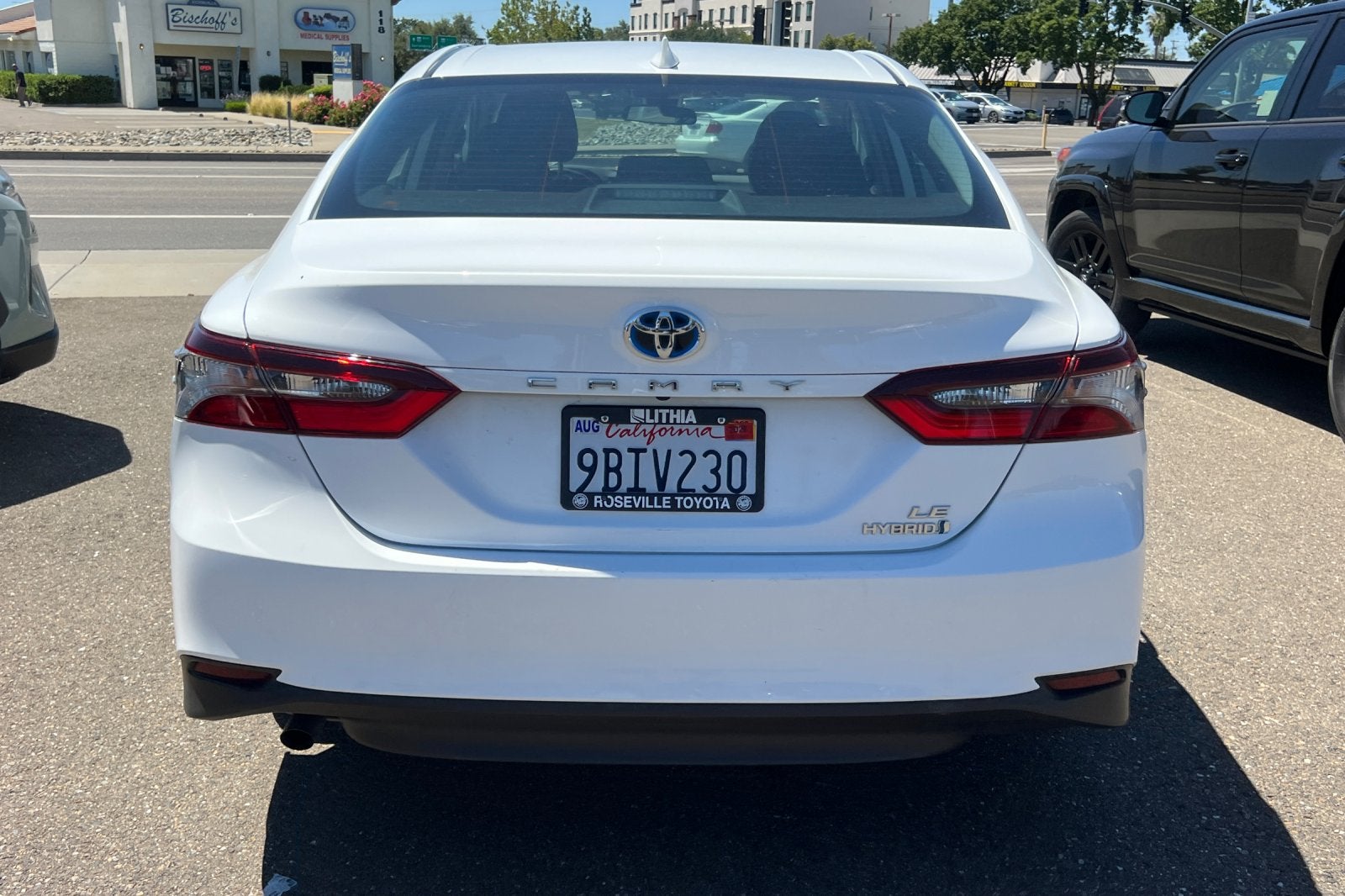 2022 Toyota Camry Hybrid LE