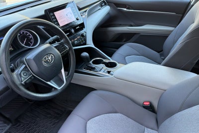2022 Toyota Camry Hybrid LE